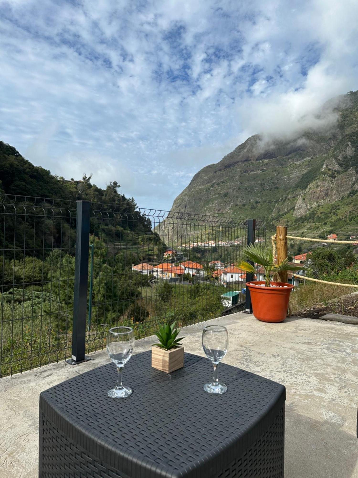 The Green Valley House São Vicente Eksteriør bilde